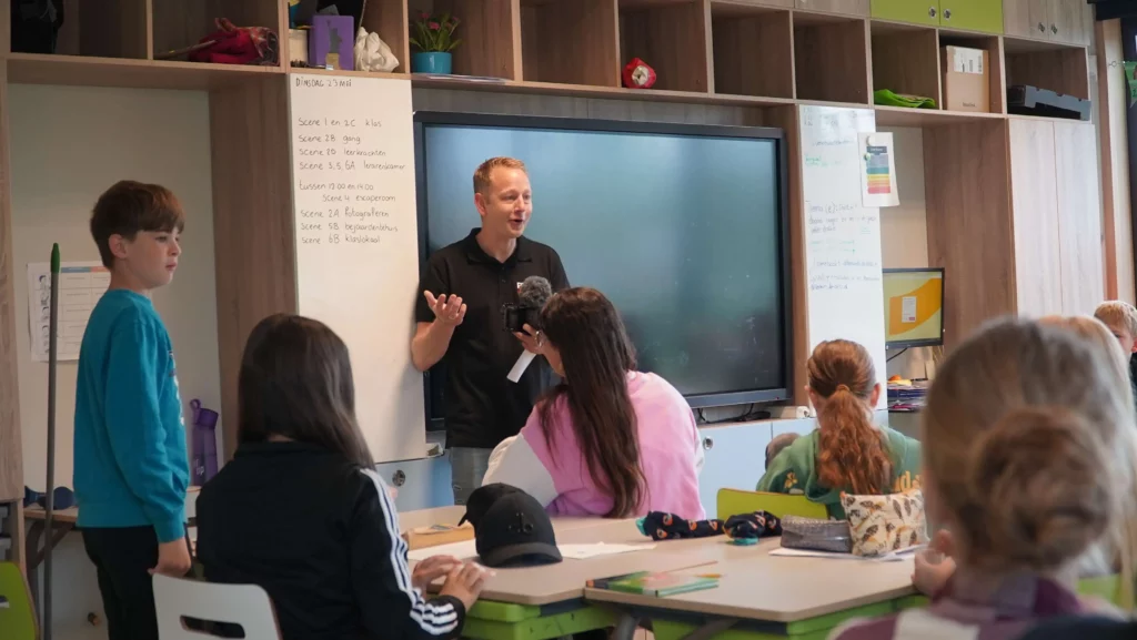 In de klas tijdens opnames eindfilm met filmcoach Hollywood in de Klas