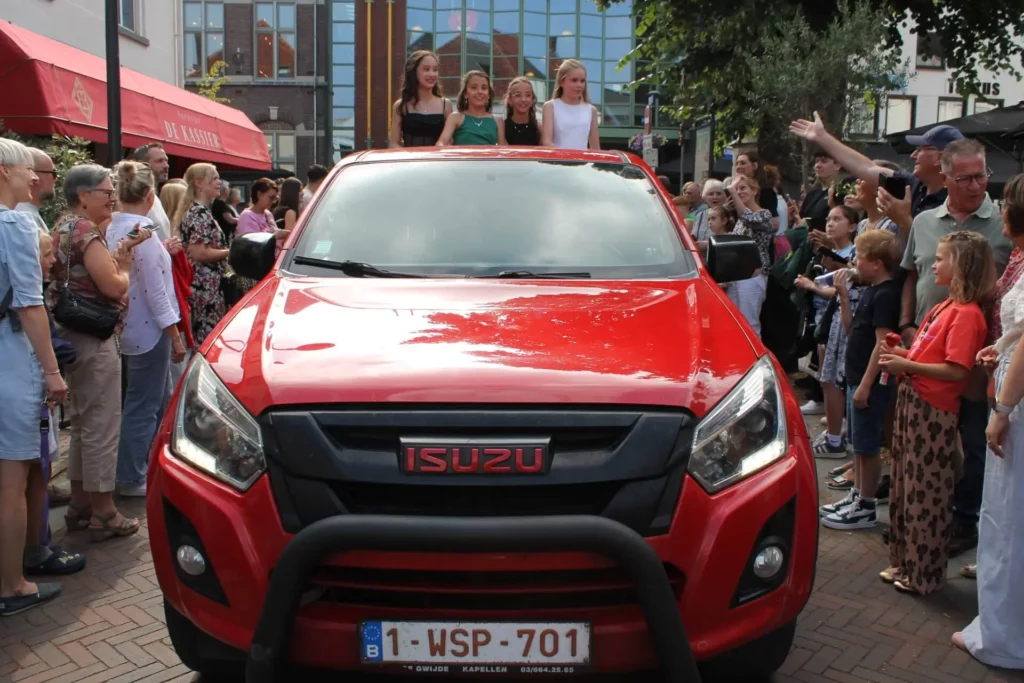 Afscheidsfeest eindfilm groep 8, limousine, Hollywood in de Klas